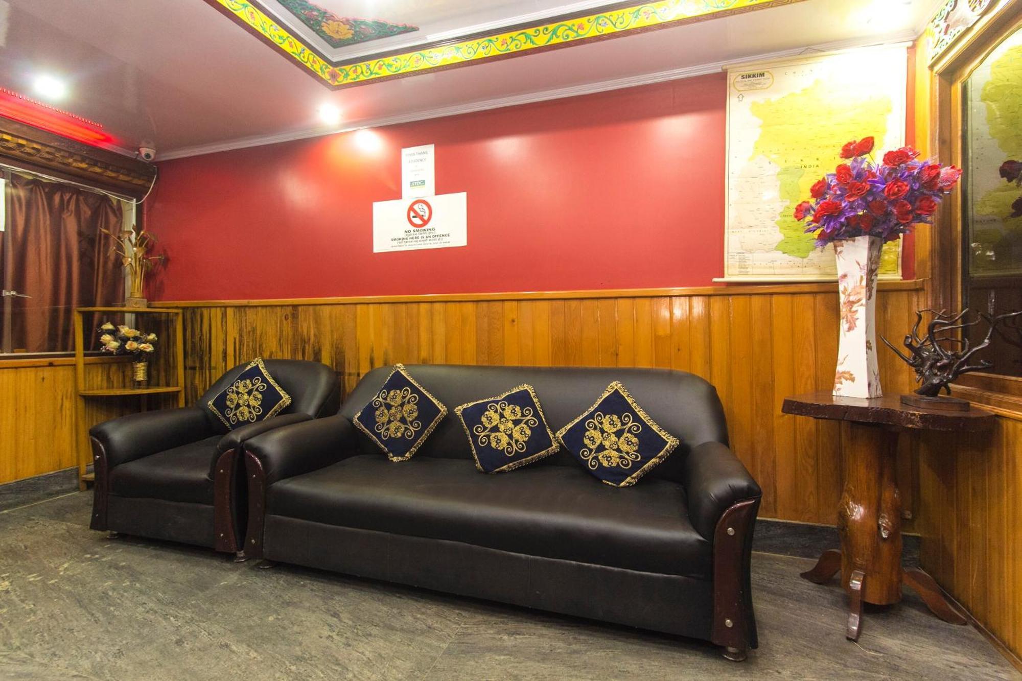 גנגטוק Capital O Pema Thang Residency מראה חיצוני תמונה
